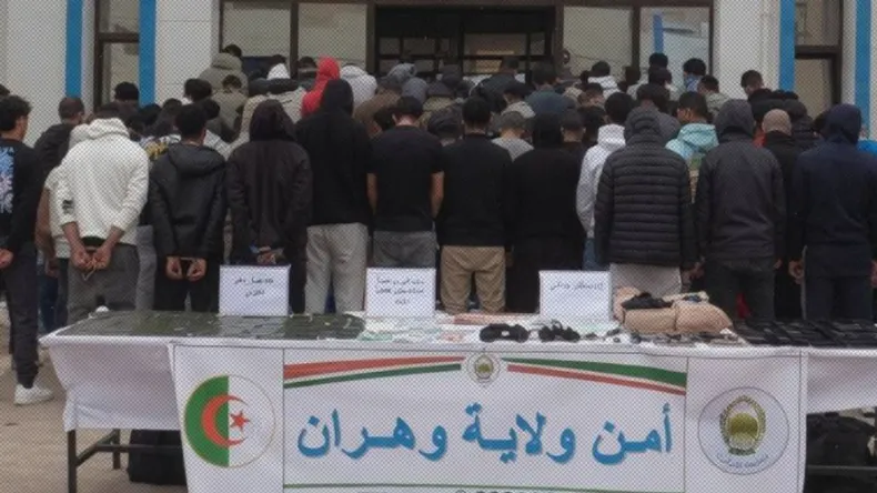 قراءة غير تقليديّة في واقعة توقيف 61 مغربيًّا بالجزائر