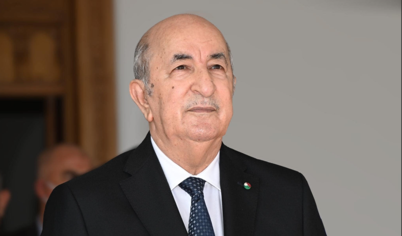 President Honors National Sports Elite in Algiers Ceremony