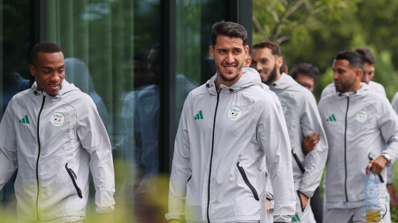 Algeria's Greens Train in Rotterdam Ahead of World Cup Qualifiers
