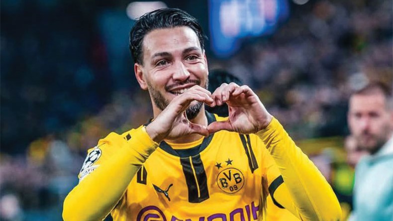 Rami Ben Sabaini Returns to Action for Borussia Dortmund