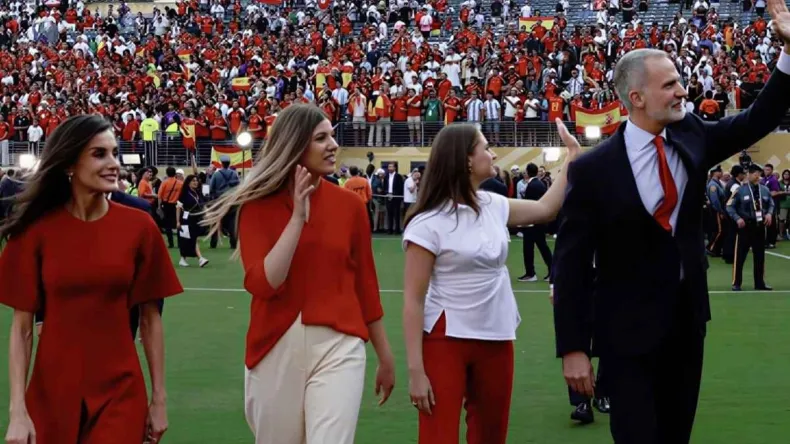 Spanish Royals Steal Show at World Cup Final