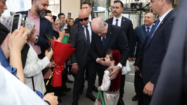 Algerian Community in Ankara Welcomes President Tebboune