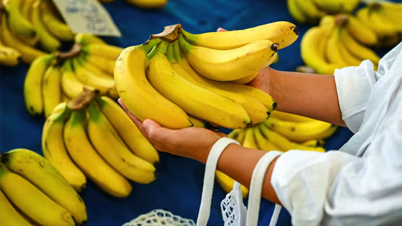 Algeria Sets Banana Price Cap Amidst Market Control Efforts