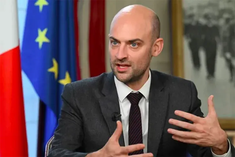 French Minister Defends Diplomacy Amidst Algeria Tensions