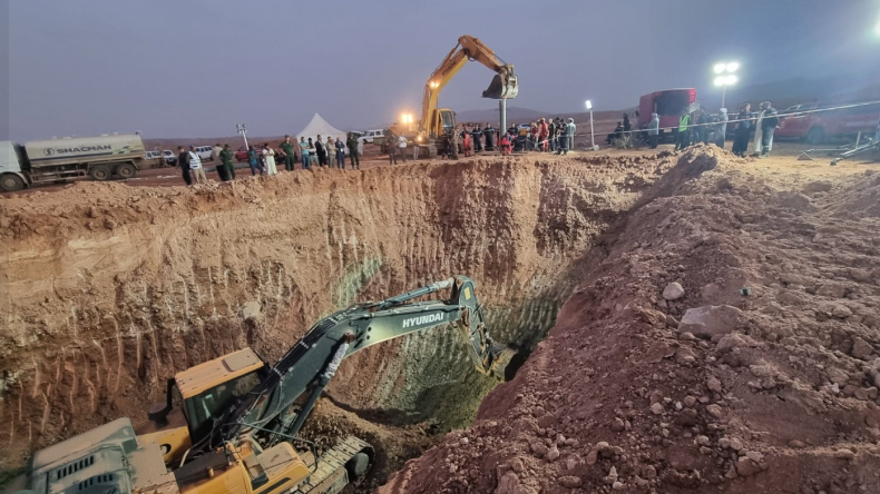 Intensive Rescue Underway for Child Trapped in El Bayadh Well