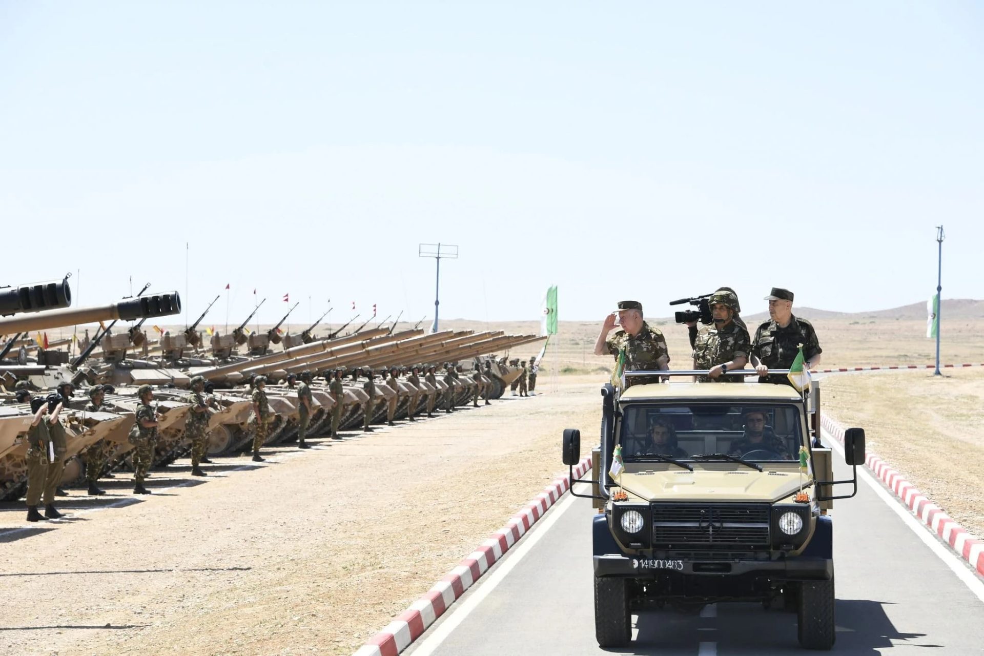 Algerian Army Showcases Readiness in 'EL AAHD 2026' Exercise