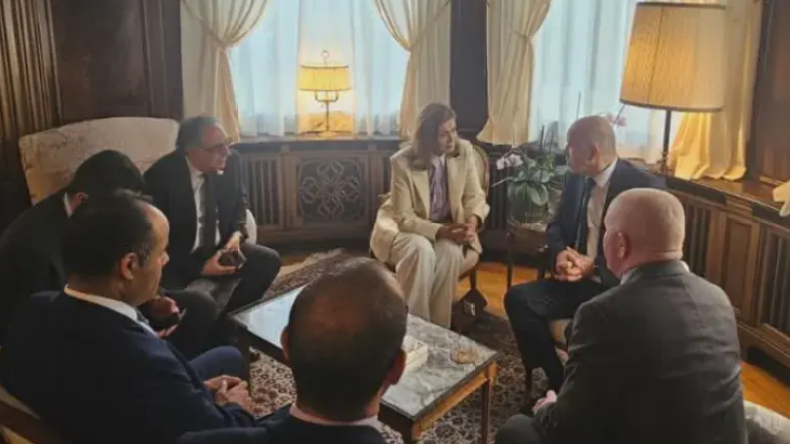 Algeria and Syria Discuss Social Cooperation at Geneva Conference