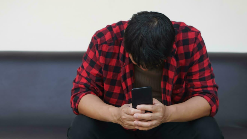 Smartphones as Early Detectors for Depression