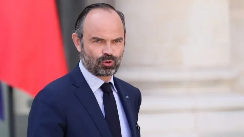 Philippe Slams RN Veil Ban as 'Dangerous' and 'Unconstitutional'