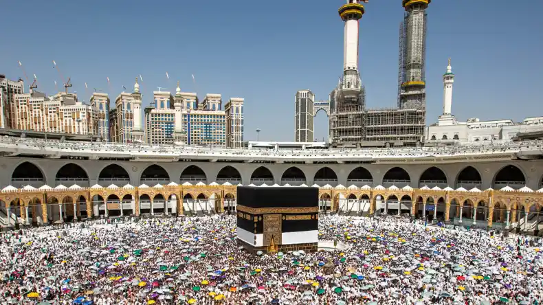 Travel Agencies Seek Expanded Role in Organizing Hajj Pilgrimage