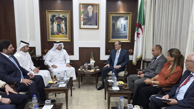 Algeria and Qatar Discuss Boosting Trade and Economic Partnerships