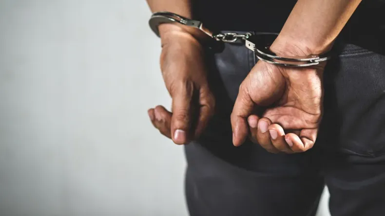Cocaine Bust Leads to Five Detentions in Oran