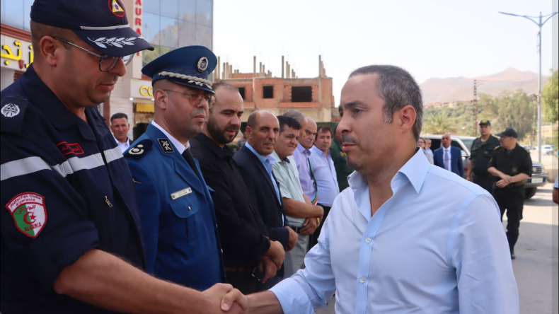 Minister Visits Jijel to Assess Sector and Fire Damage