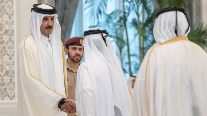 Emir of Qatar Receives Mourners Following Father Emir's Death