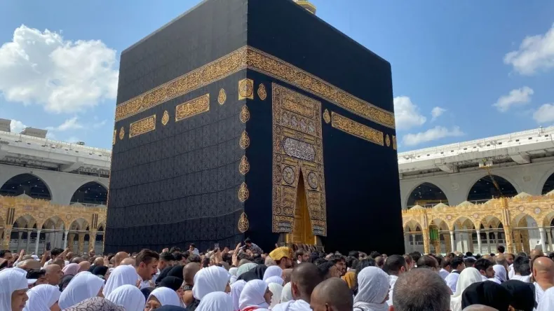 Algeria Allocates Additional Hajj Quota for Elderly