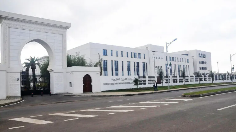 Algeria Condemns Saudi City Attacks, Calls for Regional Dialogue