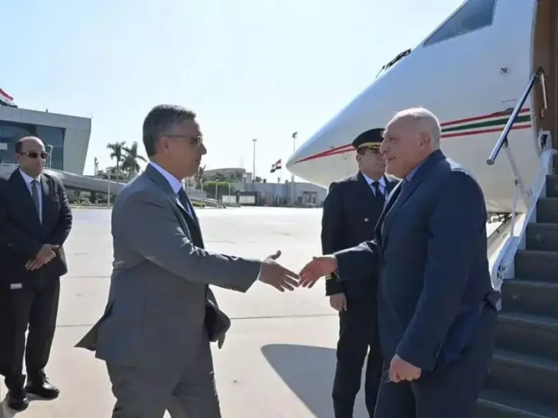 Algerian Foreign Minister Arrives in Cairo for Arab League Session