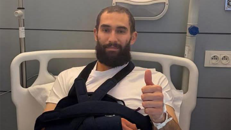 Algeria's World Cup Squad Hit by Goalkeeper Injury Crisis
