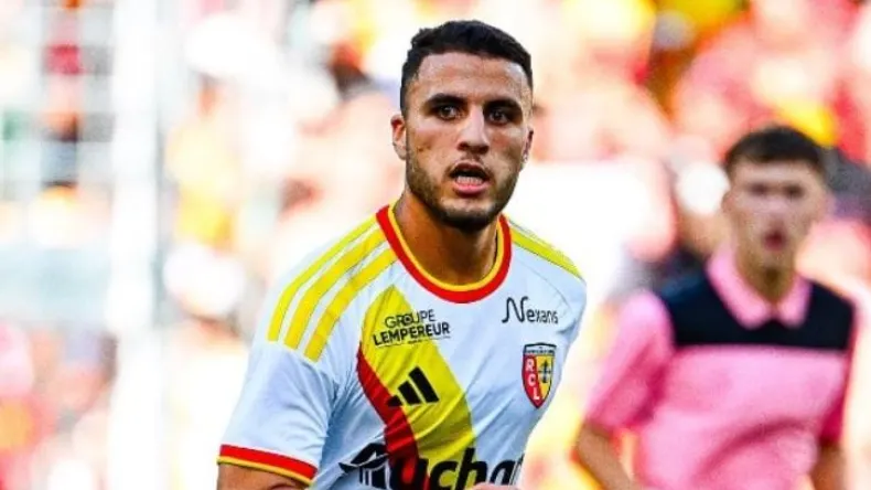 Algerian Star Titraoui Injured, Potential Blow for National Team