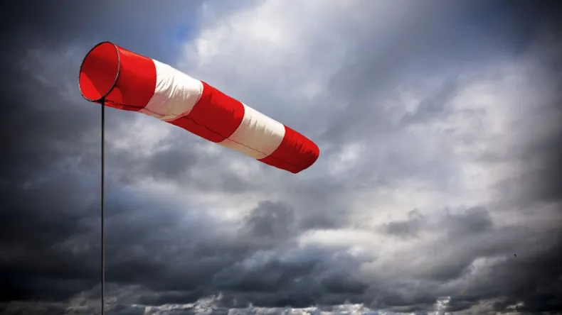 National Meteorology Office Issues Strong Wind Warnings Across Several States