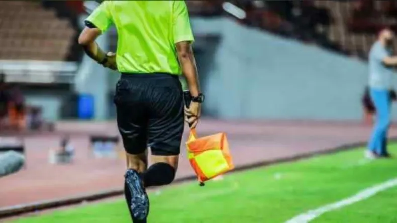 Algerian Football Championship Welcomes New Generation of Referees